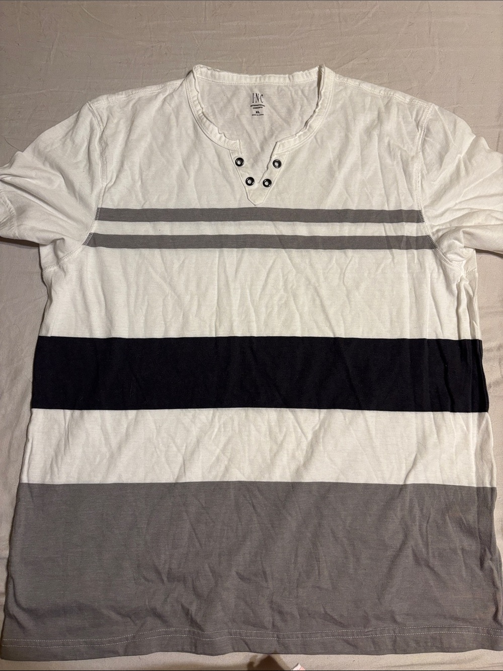 Men’s INC International Concepts White, Black, grey Striped S/S Henley size XL